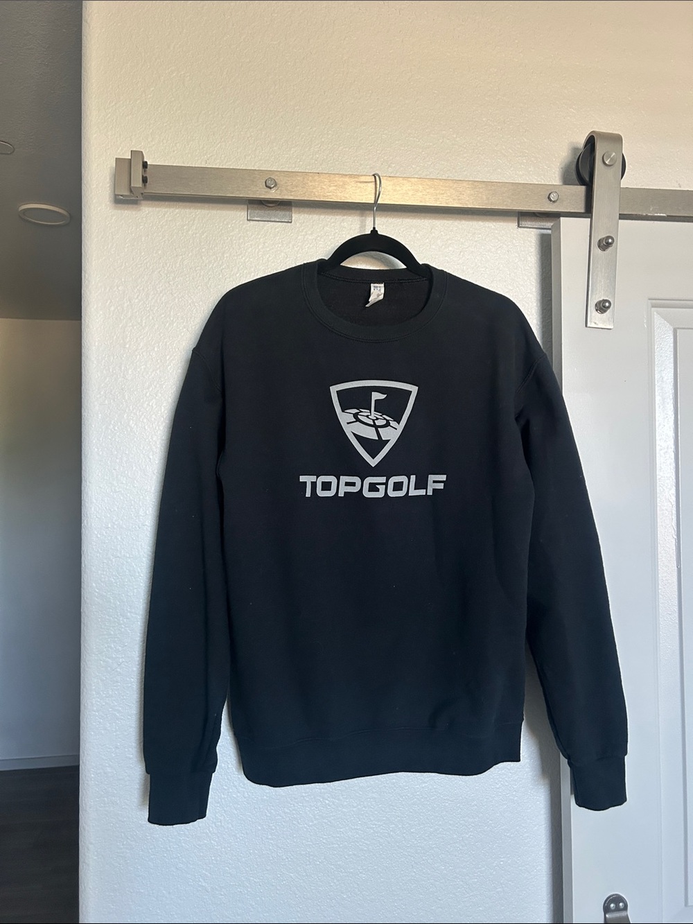 Black & white Topgolf crewneck